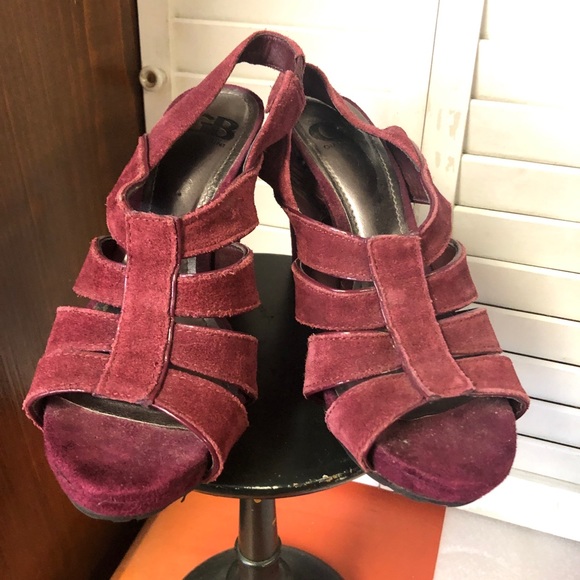 Gianni Bini Raspberry/Wine platform heels sandals peeptoe Size 6 suede - Picture 15 of 15